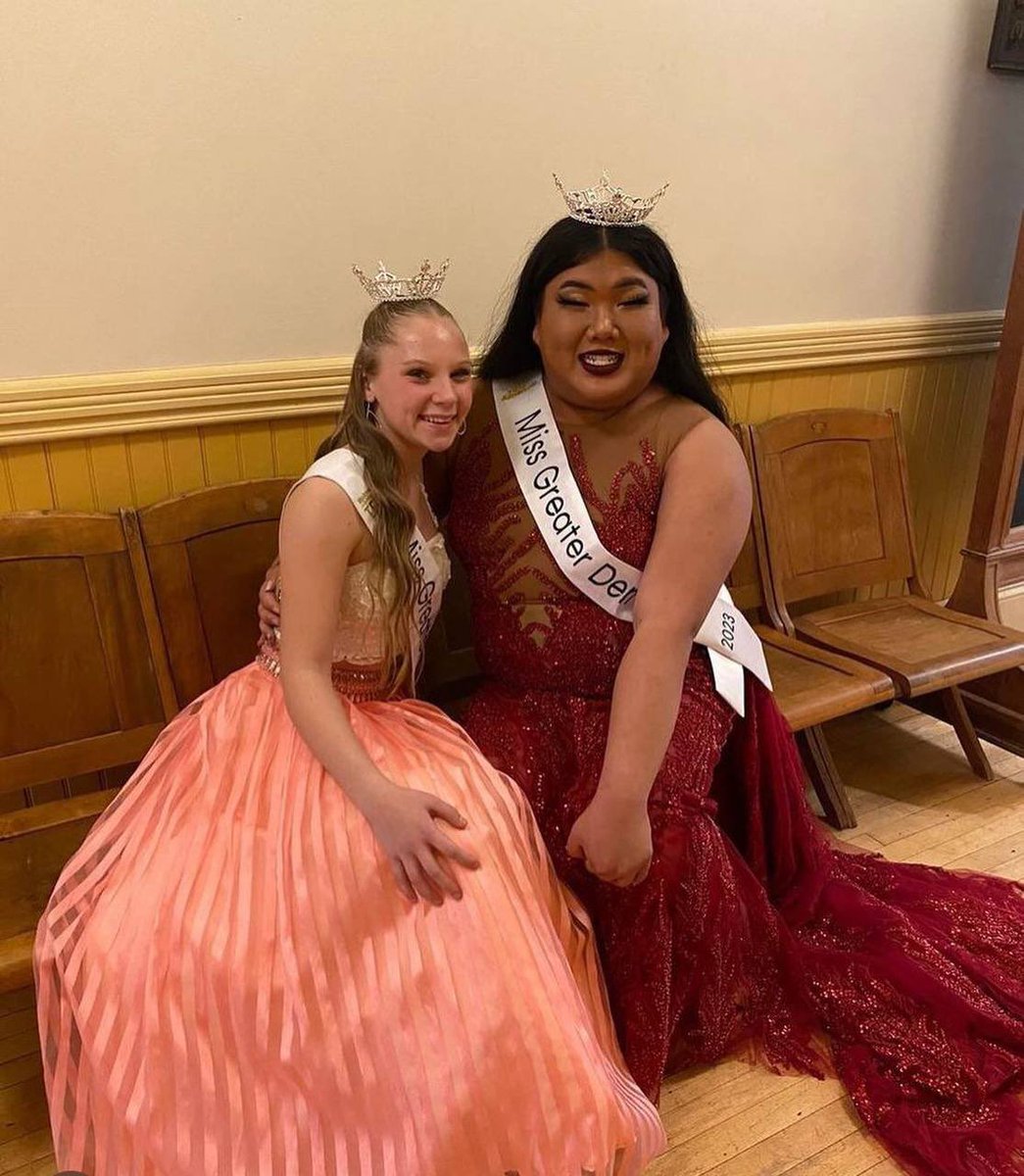 Galadriell__'s tweet photo. 🔴 #USA 🇺🇸 : Américaine beauty : Brian Nguyen, premier homme transgenre à remporter un concours de beauté régional parrainé par Miss America. (je sais, c’est dur dès le matin..) 🎉 https://t.co/m1fe4jHmjP