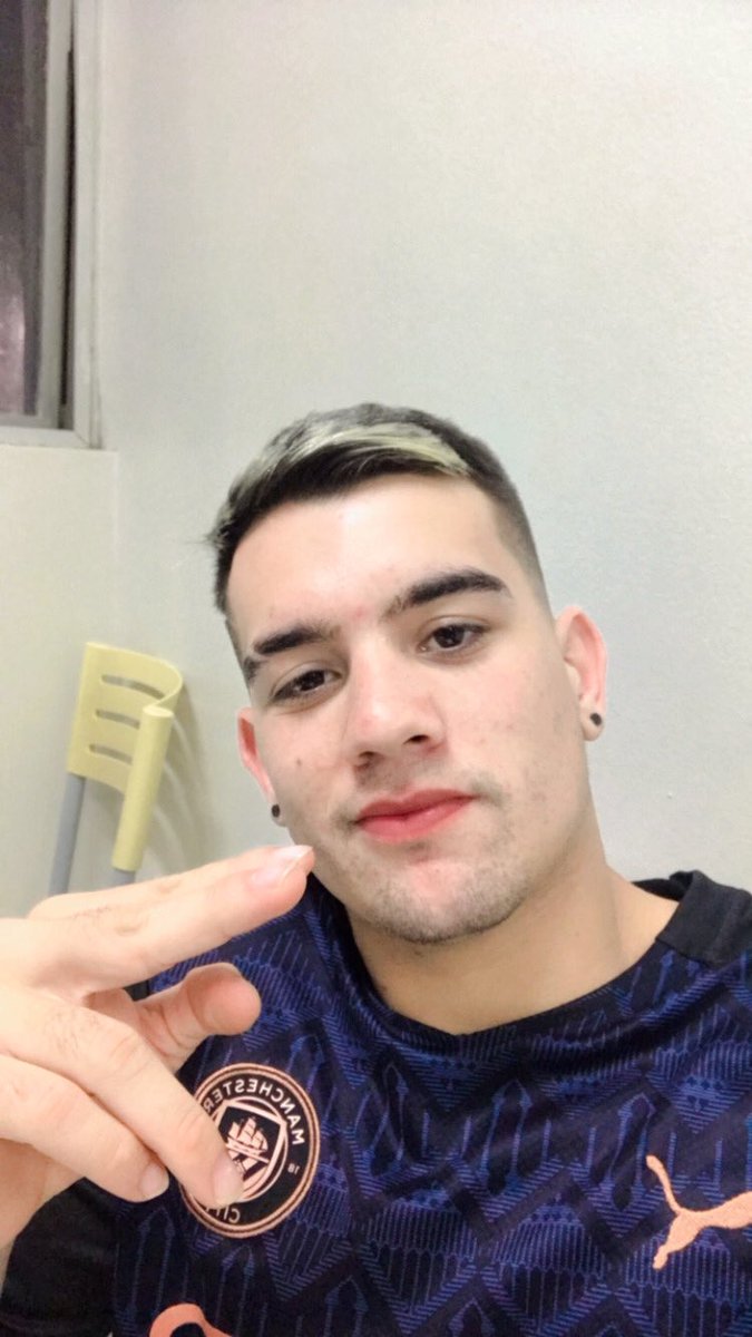 Wesmito's tweet photo. Essas hora do intervalo tirando foto 🥰 https://t.co/2ySA7D6HBY