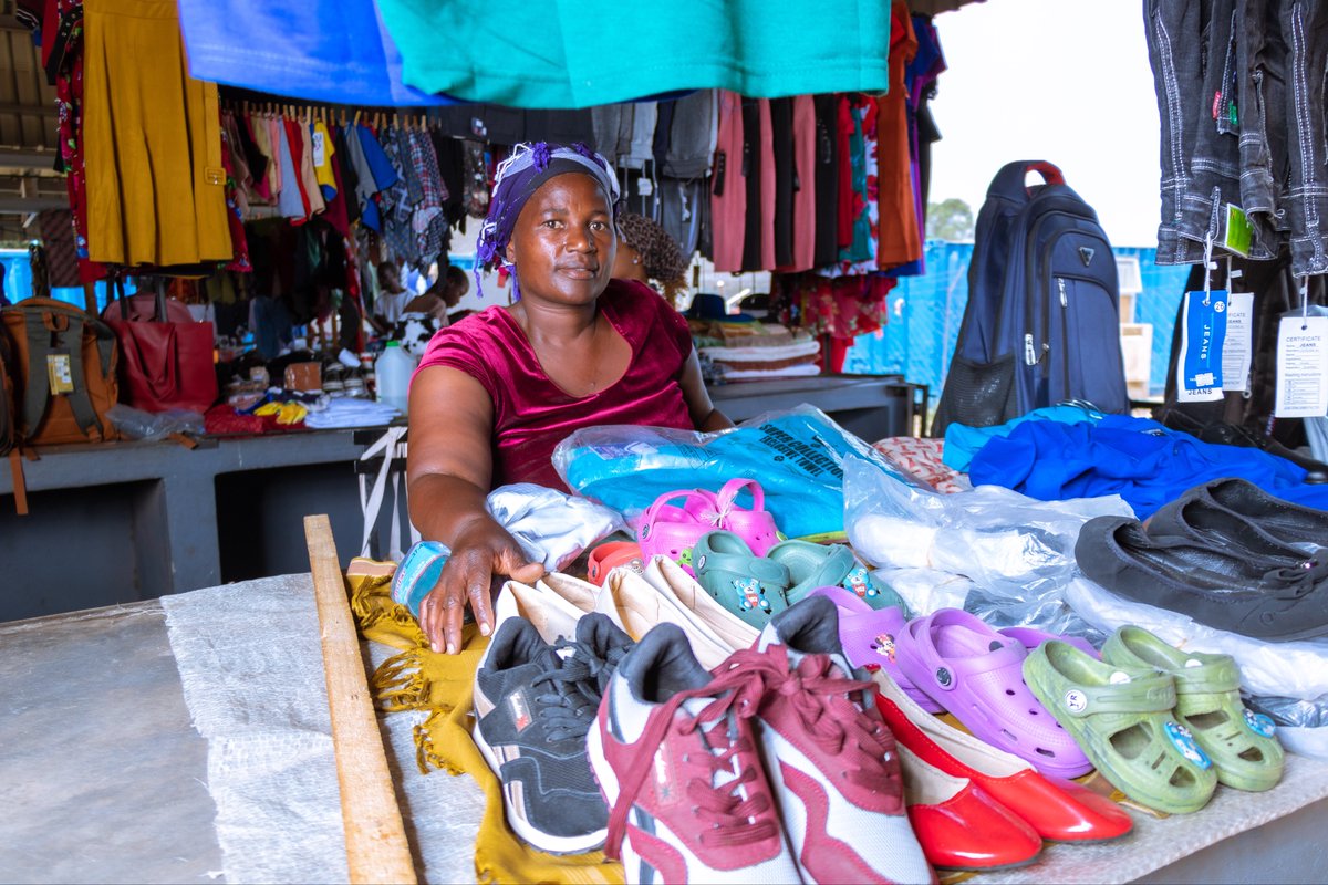 unwomenzw's tweet photo. Through the @GlobalSpotlight funded by the European Union,  we are creating #ViolenceFreeSpaces for women working in markets. We continue to work hard towards creating #ViolenceFreeSpaces for women &amp; girls. 
@MinofWomenZim 
@PachotoTribe 
@euinzim 
@UNZimbabwe 
@nikkiinthestars https://t.co/I3OLIvAbZR