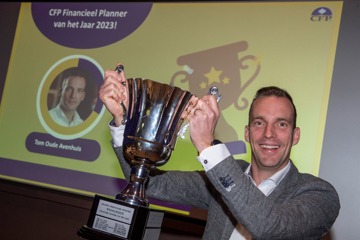 Tom Oude Avenhuis CFP® is verkozen tot CFP Financieel Planner van het Jaar 2023! <a href="/tomoudeavenhuis/">Tom Oude Avenhuis</a> #verkiezing #winnaar #finale #financieelplanner #CFP #FFP #financialplanning