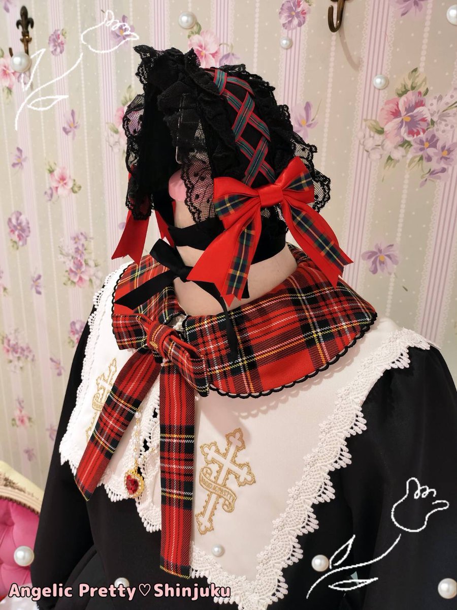 Angelic Pretty 図書館ブラウス 赤タータン こんにちは🎀 本日は📚図書館ブラウス📚のアカを使って、✟ Mystic
