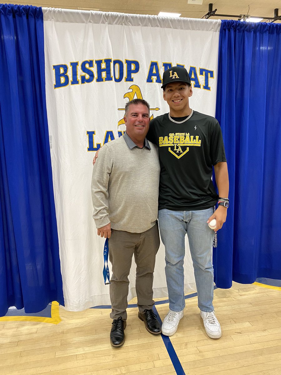 amatbaseball's tweet photo. Congratulations to @moe_esco and his family. What a blessing to be a part of such great kids and their families. @CalStateLABB @AmatLancer https://t.co/84o0u1dcQ2