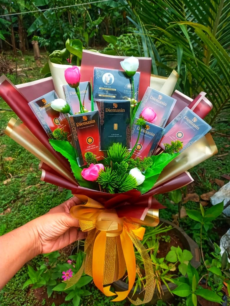 byebyebo_'s tweet photo. @convomfs buket emas noh https://t.co/EYl0obwIwg