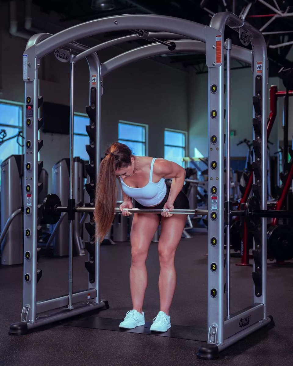 FocusFitnessin's tweet photo. Upper body work out created by Brianna

1. Seated dumbbell Arnold press 3 x 10
(Using the HF 5165) 

2. Bent Over Barbell Row 3 x 12
(Using the MiSmith)

#FocusFitness #MiSmith #Hoist #FitnessEquipments #GymEquipments #HoistFitness #FitnessMotivation #Fitness @HOISTFitness https://t.co/DYEtrLfK7s