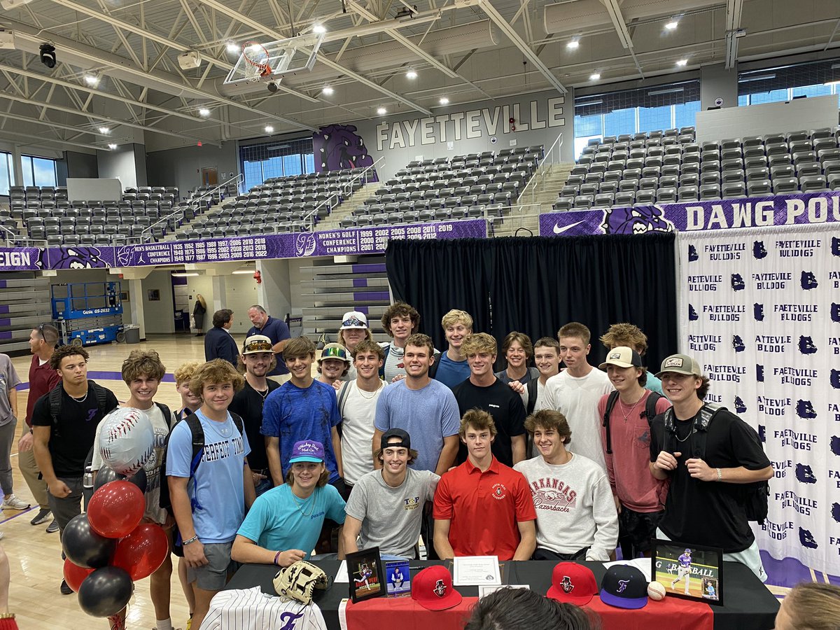 EASTON_FRAZIER tweet media