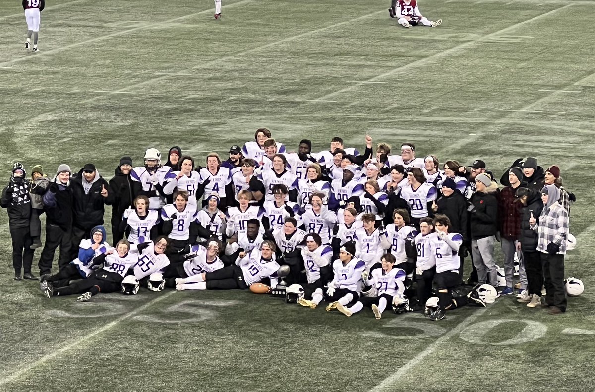 Vikings win! What a game! Huge congratulations on an incredible season!

#CHAMPS #Undefeated #bdnmb 

<a href="/thomasmfriesen/">Thomas Friesen</a> @PerryBergson