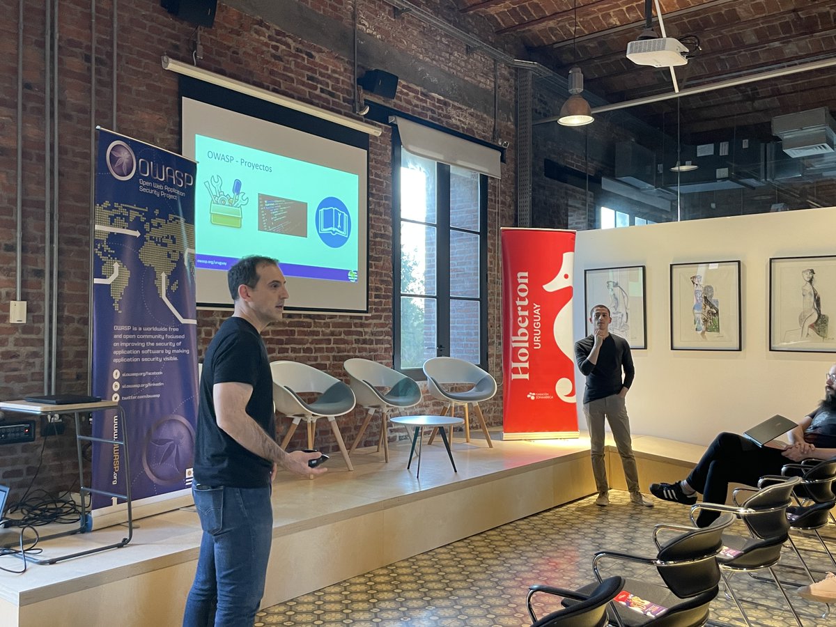 owasp_uy's tweet photo. Fotos y videos de lo que fue la última jornada de "Introducción a la seguridad de aplicaciones" en @HolbertonUru. ¡Agradecemos a todos los que participaron!

En unas semanas anunciamos la edición de diciembre y en breves publicamos la próxima meetup de charlas 🗣️ https://t.co/nfIDRPHDcd