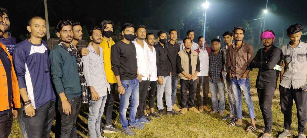 PINTUYADAVKING2's tweet photo. इतना प्यार और स्नेह देने के लिए सभी भाइयों को बहुत-बहुत धन्यवाद https://t.co/1XATjyhDpu
