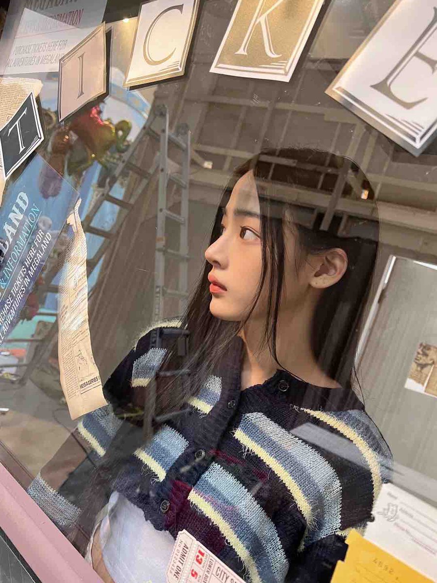 minjigallery's tweet photo. phoning update https://t.co/Cdys4MUGTR