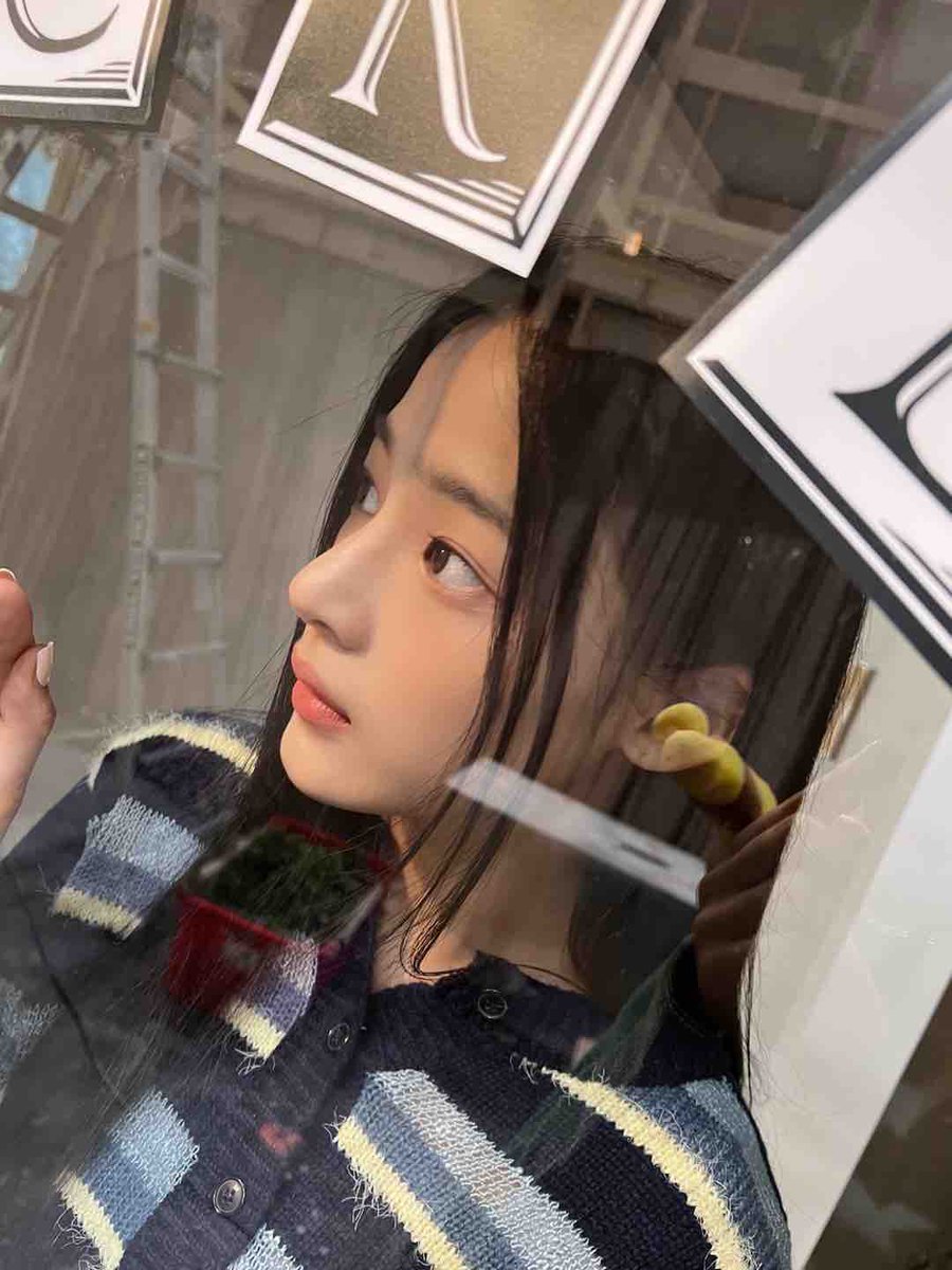 minjigallery's tweet photo. phoning update https://t.co/Cdys4MUGTR