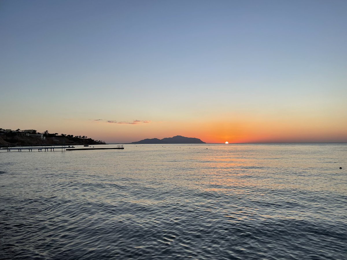 TheDaveRouse's tweet image. Calm before the storm - 6am Sunrise Swim at Sharm El Sheikh, before the #COP27 action begins. Science day today with our friends at #IPCC.