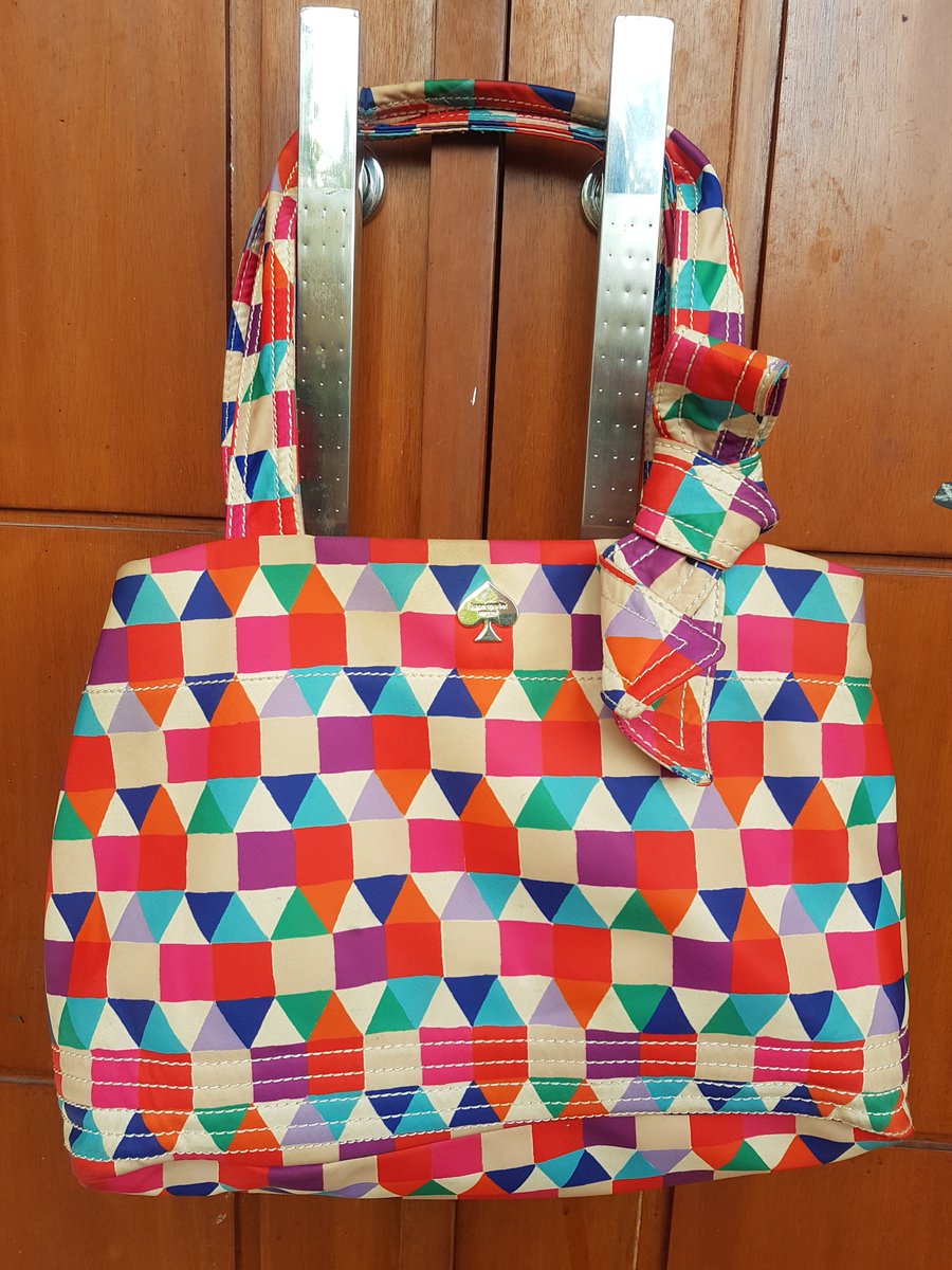 GudangCelana's tweet image. Kate Spade satchel bag original preloved Good condition 97% above...ask for price. cuma 1 unit ya. thanks
#DITA
#prelovedbag
#pagii
#KamisatoAyato #OOTD