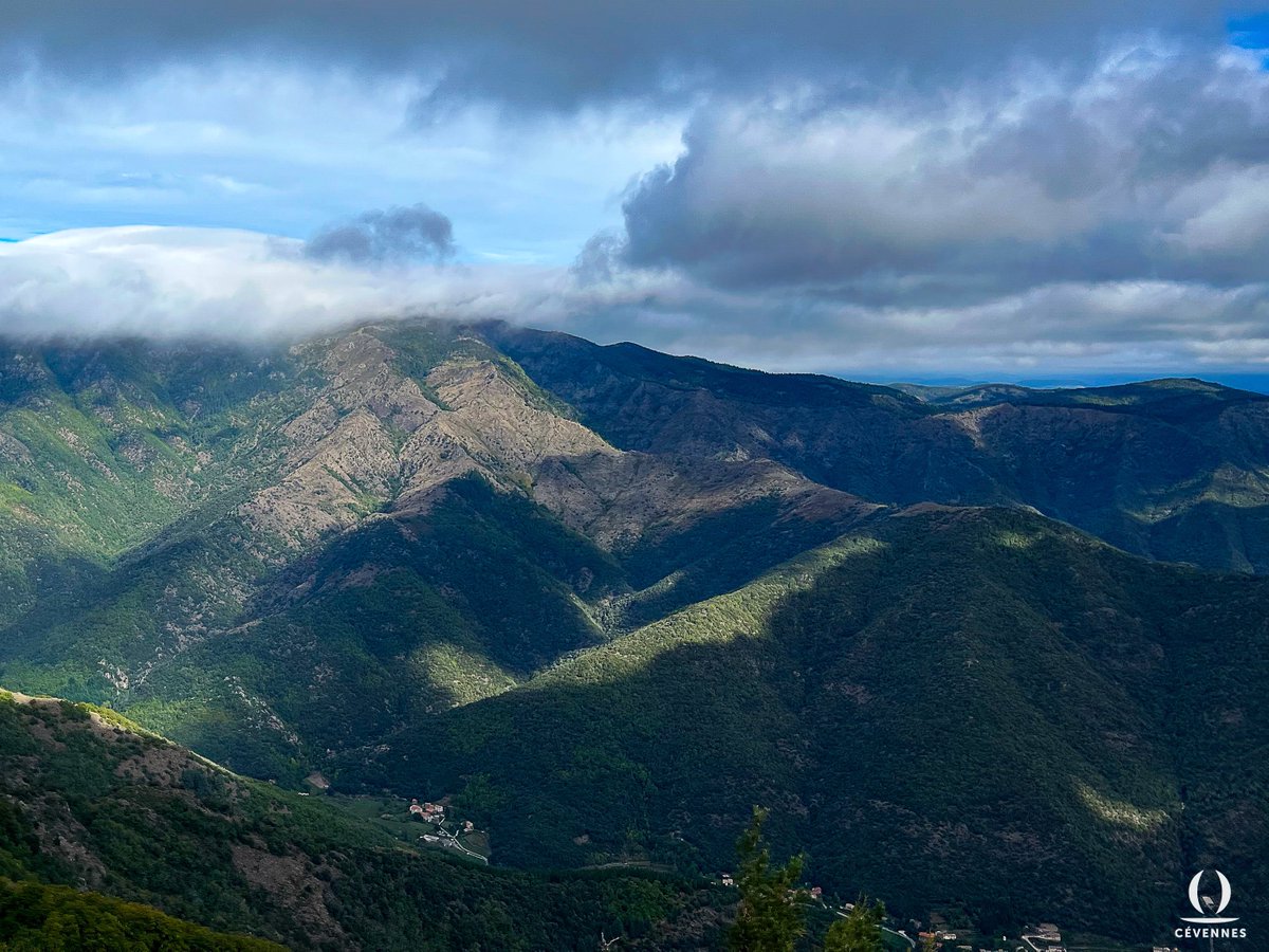 Cevennes_'s tweet photo. "Fuir pour les modes, les usages
D'un enfer artificiel
Le grand paradis naturel ?
Non ! je reste à mes paysages."
⛰🏡⛅️
📖 Maurice Rollinat
📷 Samuel Chatard 
🗺 Val d'Aigoual
#Cévennes #Gard #Oraterra https://t.co/tIrmL4BBCw