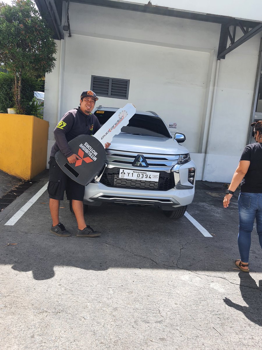 AutoloanPhilip's tweet photo. Thank you Mr. BAROGA for choosing Evolander Motor corp. for your Mitsubishi MONTERO 2023 and for trusting me.

#100percentcustomersatisfaction 
#autoloan 
#TruckLoan 
#Montero 
#ORDERTAKER 
#Mitsubishi 
#fuso 
#ilovemanaog 

For more inq.:
📞 09159158211/09610642144 https://t.co/1yTRdMsKeZ