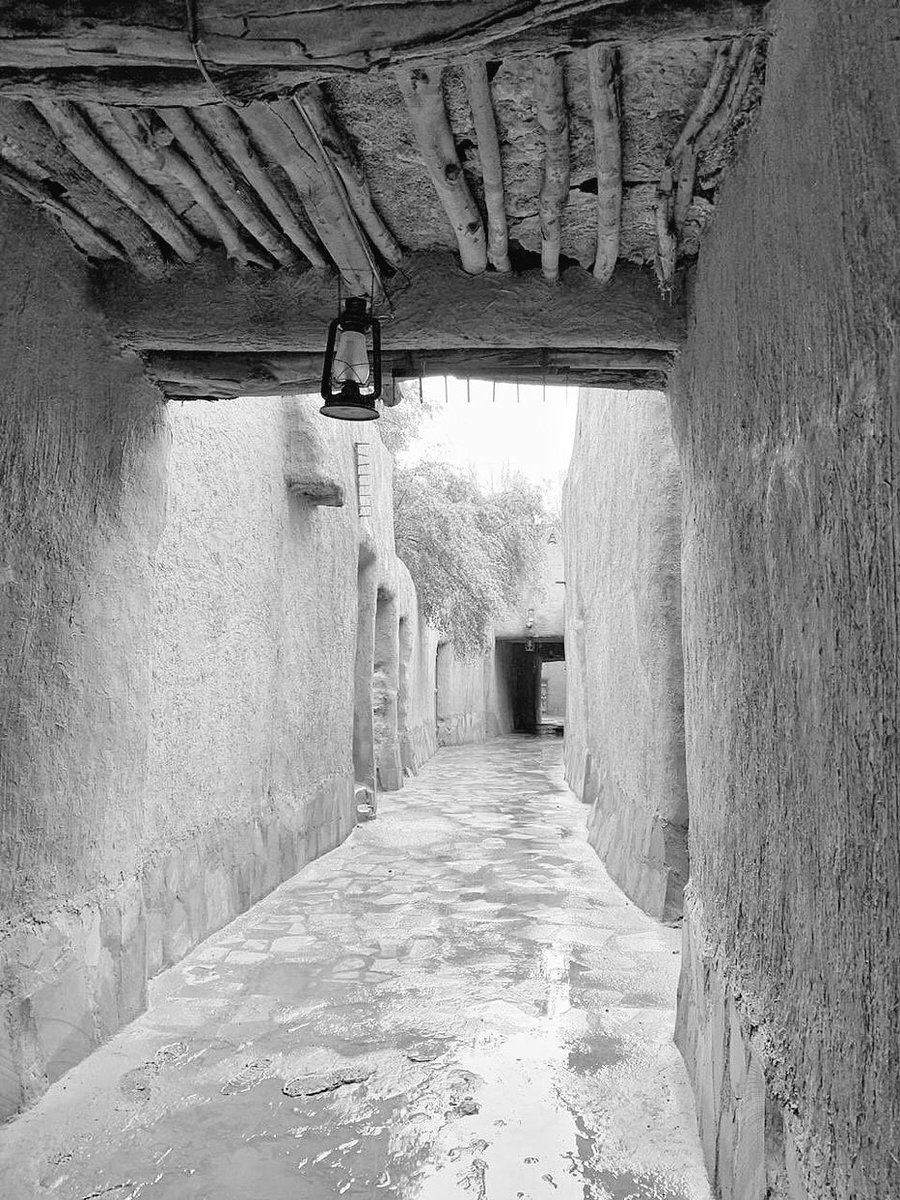 sle6060's tweet image. الأماكن.....القديمة 

 " قصص بلا أشخاص "