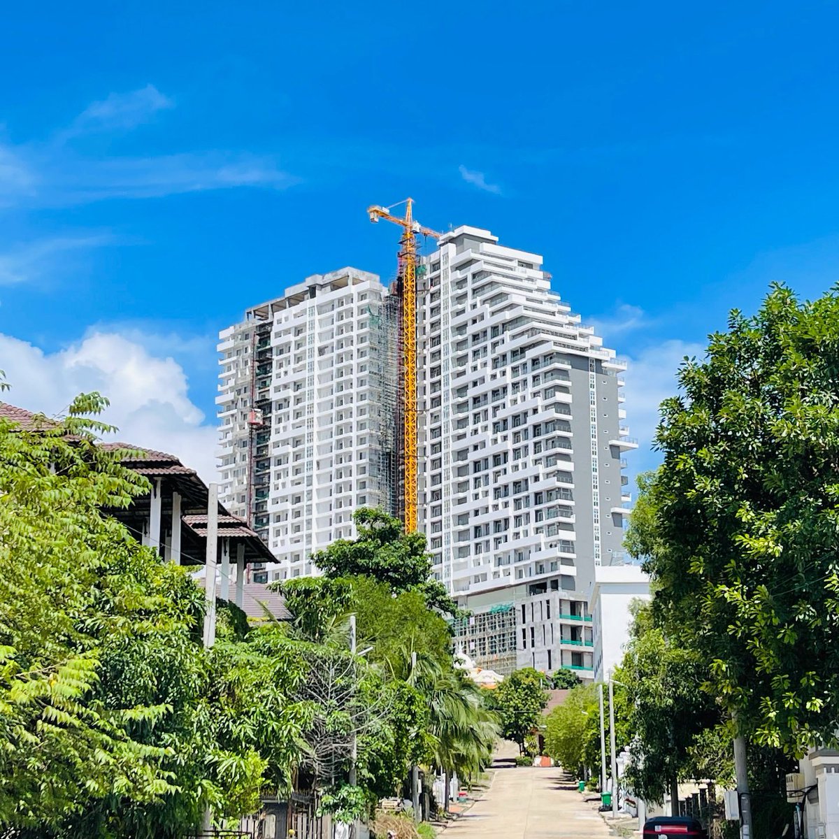 SokhoeunC's tweet photo. Sihanouk City View Condo paid 3,000$ Can move in!
Fore details 
012222676/066222676/069678981 https://t.co/nChPbRQNtE