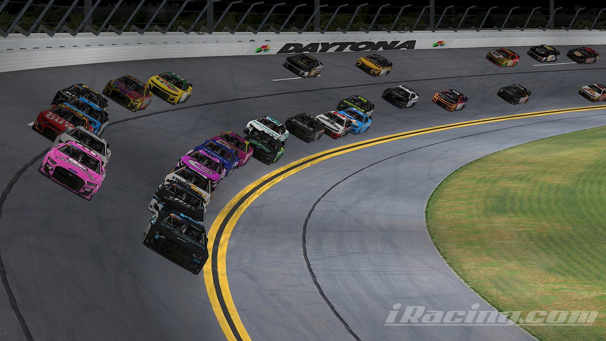 LOEiRacing's tweet photo. 📸 from tonight's @4wrRacing Duels From Daytona! Stay tuned tonight for the Official #TeamLOE starting lineup for the TJ's Team 250 from the virtual @DAYTONA! https://t.co/Bbw3APKJhh