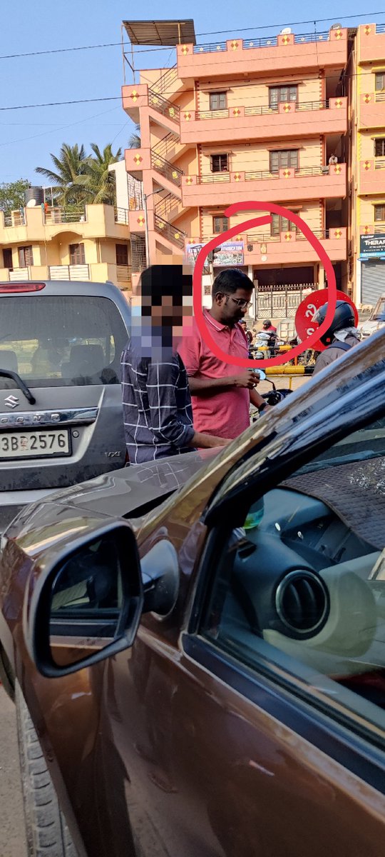 art_a_muse's tweet photo. @btppubliceye this driver braked suddenly in front of my car at 7 :45 AM this morning at  the Chinnapanahalli Railway Gate while the gate was being closed for the train, and then got down and started abusing my driver and me. He claimed that we caused a huge dent https://t.co/GRMI040CdQ