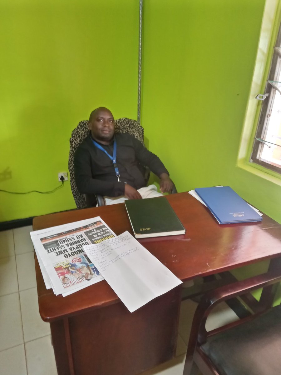 SpiceWashington's tweet photo. Good morning people for us we are very at Bunyoro Broadcasting services Masindi https://t.co/qirS0v0UcJ