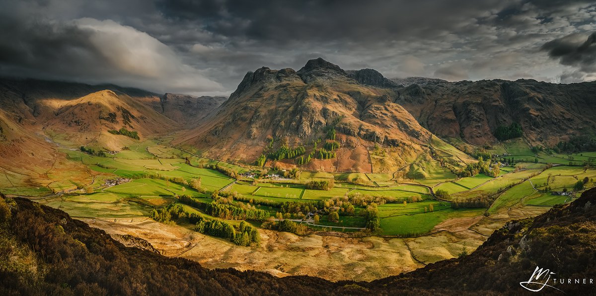MJTurnerPhoto's tweet photo. Can't beat a morning up in the mountains like this; feeling like you're the only person in the world.  This was a stunning start to the day in the #LakeDistrict, standing on the edge of #SidePike overlooking the famous #GreatLangdale bathed in the first rays of golden sunlight. https://t.co/jyBzh6RV3E