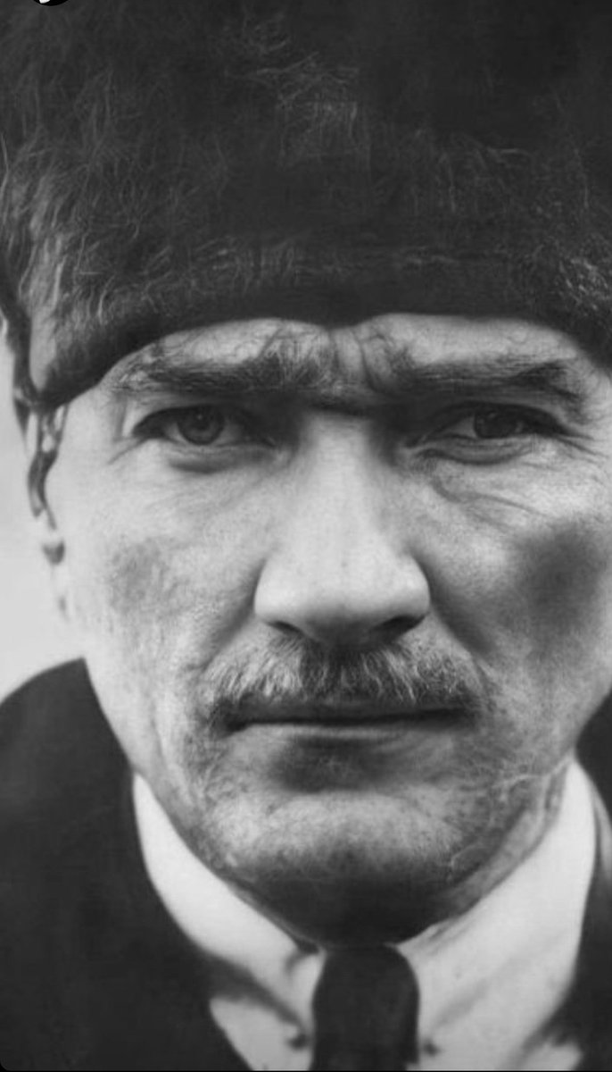 emrah_sert's tweet photo. Dünyanın en büyük devrimcisine selam olsun...🖤 https://t.co/29gtpJpJeA