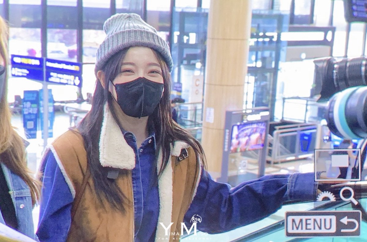 221110
탑 모델 

#세정 #김세정 #sejeong #kimsejeong