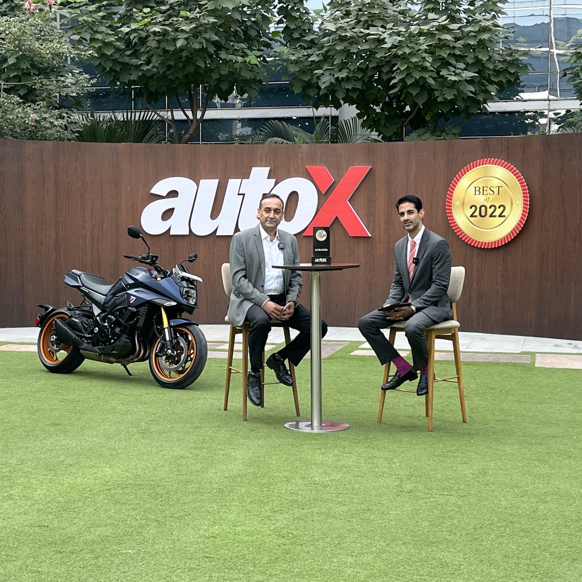 suzuki2wheelers's tweet photo. We're excited to announce that #SuzukiKatana has been awarded the Best of 2022 by @autox . Mr. Devashish Handa (EVP-Sales, Marketing & After Sales), received this prestigious award on behalf of Suzuki.
#FeelTheEdge #SuzukiMotorcycle https://t.co/Wg0sCkIRbK