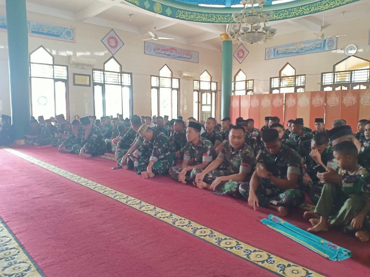 Yonarmed_7's tweet photo. kegiatan Do’a Bersama Dalam Rangka Memperingati Hari Pahlawan. https://t.co/Ov2KkC5SBu