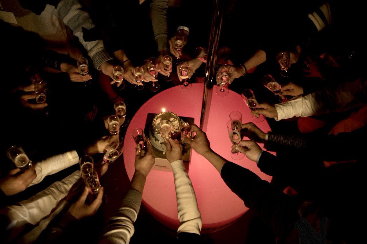 현생이 바쁜요즘..피드를 드물게 올리다보니
팔로워수가 나날히 줄어만 가는듯합니다 ㅋㅋ
모든분들 잘들지내고 계시죠?
다들 보고싶습니다~
웃고떠들고 핫 한시간 언제나 기다려봅니다~

조만간 펜션이나 호텔 모임 가져봐야 겠어요
건강들 챙기세요~