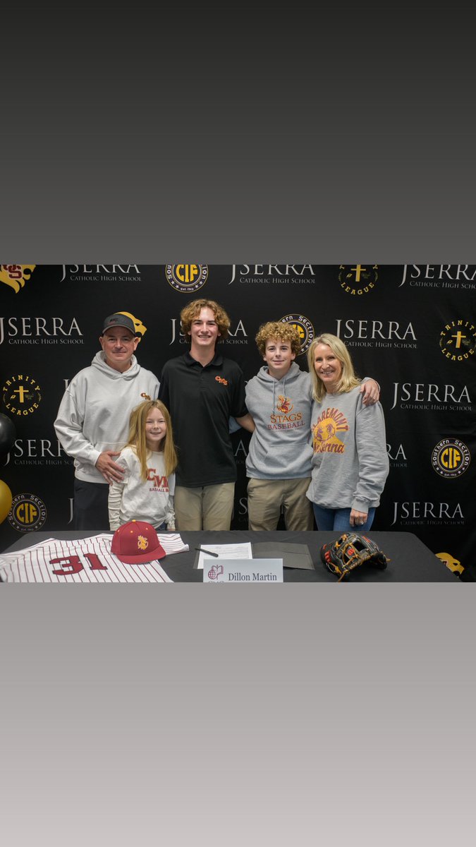 JSerraLionsBB's tweet photo. @Dillon_Martin24 
@CMCnews https://t.co/Ne7DghxnQW