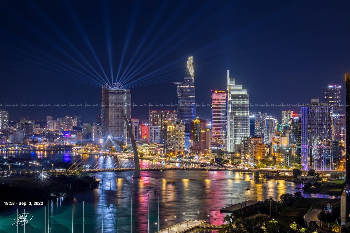 VietNamDailys's tweet photo. Sài Gòn by night
#Vietnamdaily https://t.co/QeEdqr9mCn