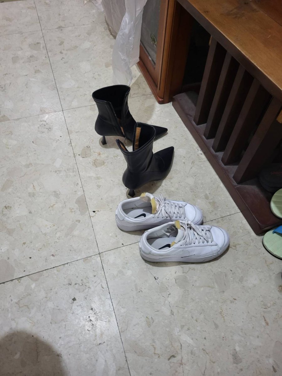 ckckmad520's tweet photo. #掃樓
#射鞋
#幹鞋
#舔鞋
#戀鞋
#戀足
#戀腳
#舔鞋
#舔足
#舔腳 https://t.co/NYtEnTiv1Q