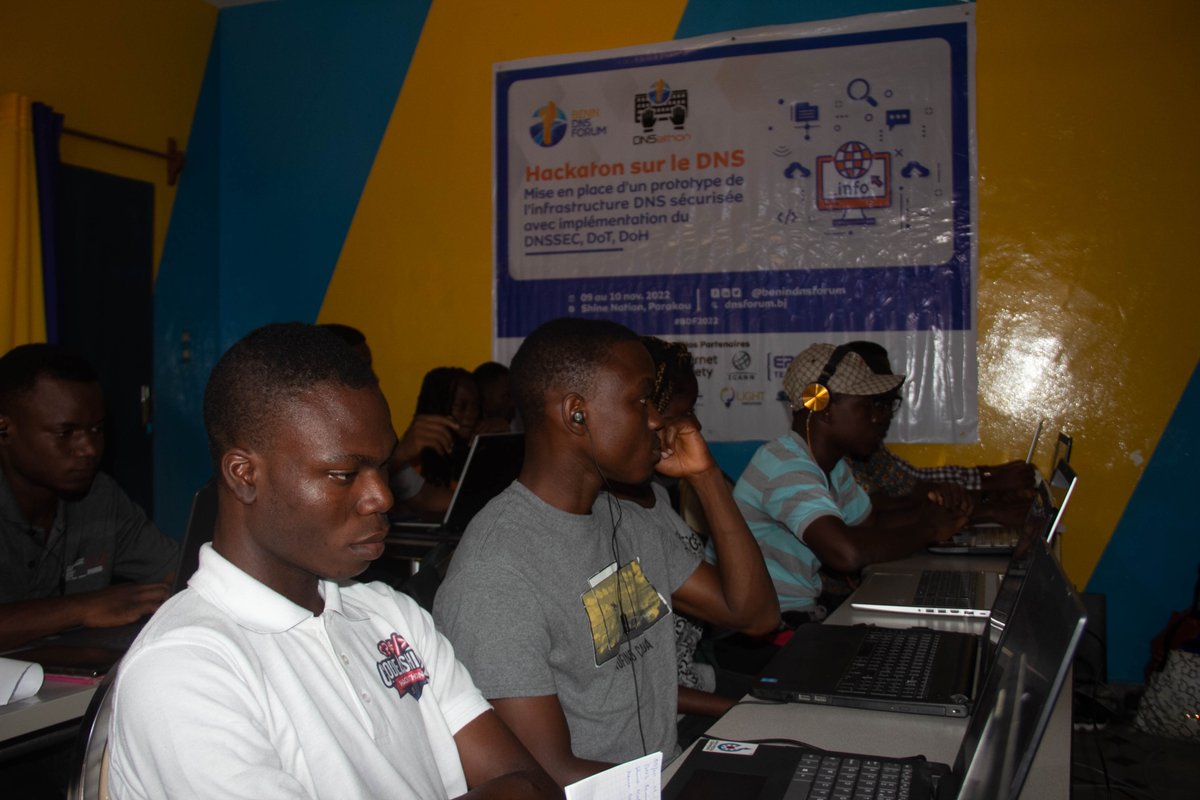 benindnsforum's tweet photo. Le Hackathon Collaboratif sur le DNS du #BeninDNSForum2022 a bien démarré hier à #Parakou. Plusieurs amoureux de la technologie sont présents et mettent en place un prototype de l’infrastructure DNS sécurisée de bout en bout.
#BDF2022 #DNSathon #BeninNumérique #Team229 https://t.co/orUt8bUfnl