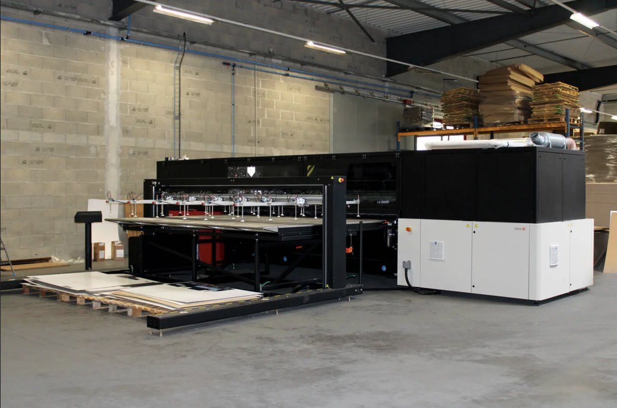 Salon_CPrint's tweet photo. #Webtopack @CartexMauco, spécialiste de l’emballage sur-mesure, exposant #CPrint2023 ⚡(Stand 2H05), investit dans une imprimante Agfa Jeti Tauro H3300 LED @Agfa_Offset @Agfa_Inkjet 👉 https://t.co/XDCQAwZJ1h
🎫 Visitez #CPrint2023 : https://t.co/Qnpm4gUJ2g
#emballage #packaging https://t.co/iq8IEgjbc4