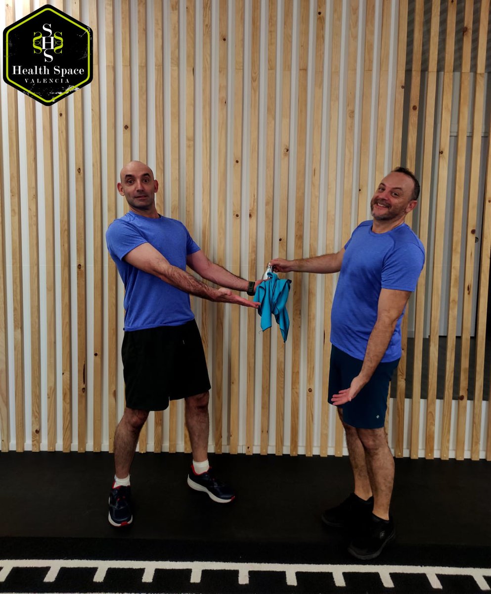 HealthSpaceVal's tweet photo. Venir a entrenar, que te haya copiado el outfit... y echarte unas buenas risas.

¡No tiene precio! 

💪 #EspírituHealthSpace
📲 Whatsapp: 696 963 659 https://t.co/w662rzyChW