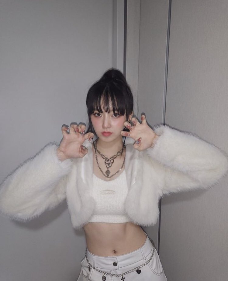 picsofjuhyeon's tweet photo. [📸] 221110 Juhyeon Instagram Update 

“2022 GMA 🤍
It was a very happy day 🥰”

#주현 #JUHYEON #LIGHTSUM https://t.co/NZzN3ckK3Y