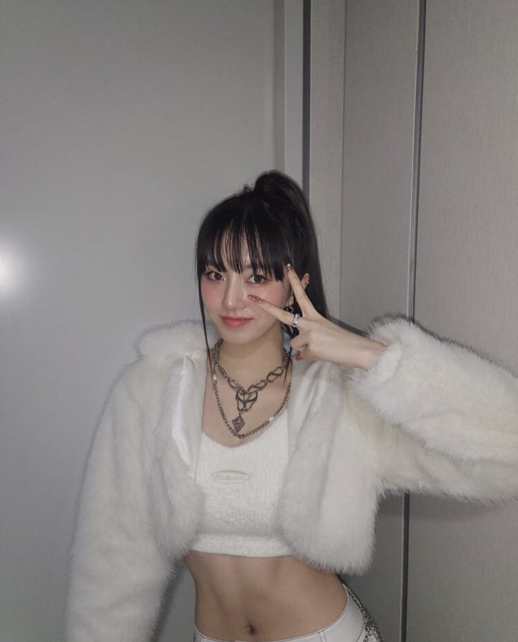 picsofjuhyeon's tweet photo. [📸] 221110 Juhyeon Instagram Update 

“2022 GMA 🤍
It was a very happy day 🥰”

#주현 #JUHYEON #LIGHTSUM https://t.co/NZzN3ckK3Y