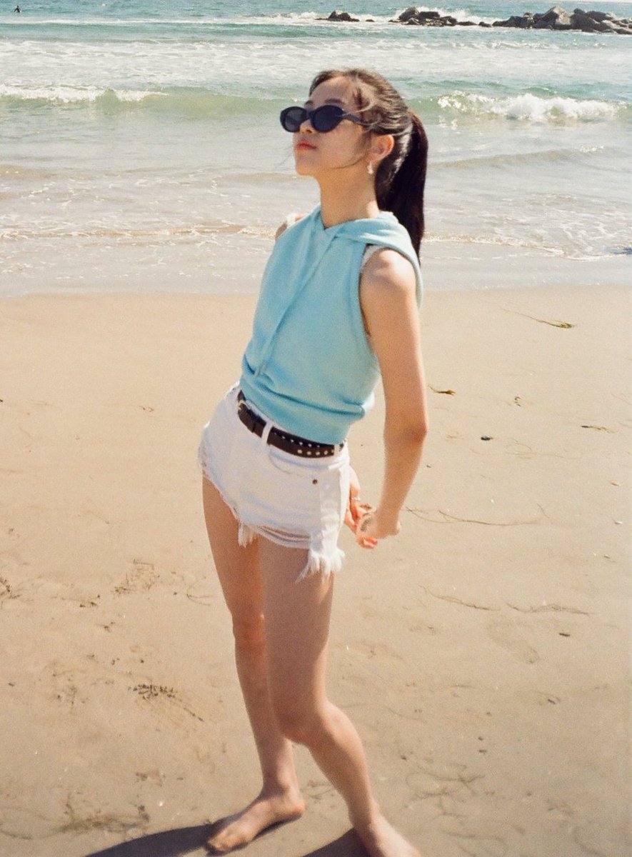 itzy's ryujin really is a hot summer girl