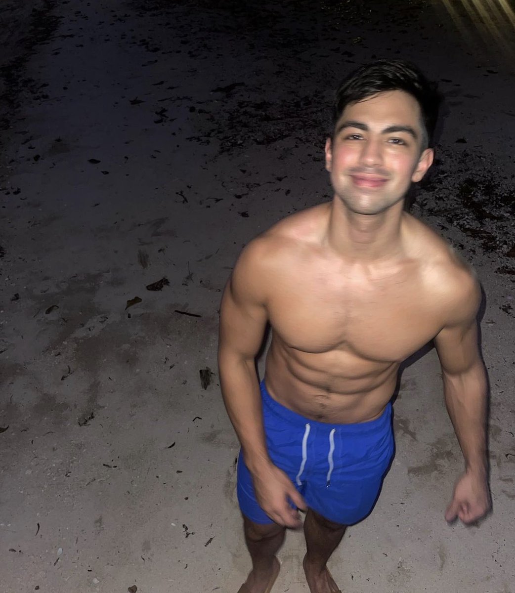 derrrmonasterio's tweet photo. 💙 https://t.co/531BDqOV62