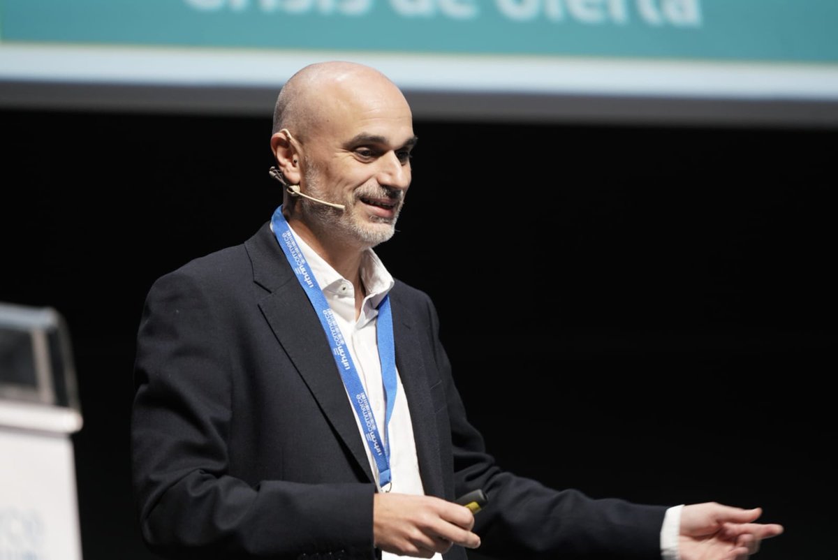 Xavier Cros: Como muestran las estadísticas, el comercio local lo tiene un poquito más difícil aquí en V-G, al tener mayor competencia con cadenas organizadas. La pregunta ahora es: ¿y qué podemos hacer? La respuesta es clara: tenemos que buscar la diferenciación. #urbancommerce