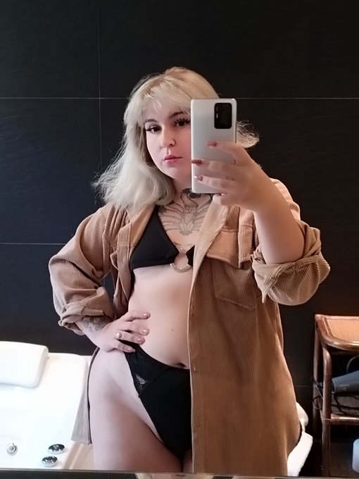 hey, babe) want one #free delicious photo?) put 10 likes on my  #onlyfans  page  https://t.co/SgHbbeaN59<a href="/tag/free"class="tags">#free</a><a href="/tag/universe"class="tags"><span>#universe</span></a><a href="/tag/goodnight"class="tags"><span>#goodnight</span></a><a href="/tag/blonde"class="tags"><span>#blonde</span></a><a href="/tag/modellife"class="tags"><span>#modellife</span></a><a href="/tag/bedtime"class="tags"><span>#bedtime</span></a>