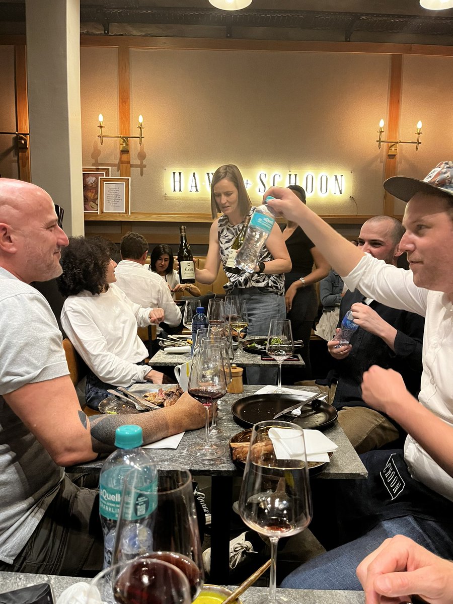 Hawk + Schoon Wine Bar tweet media