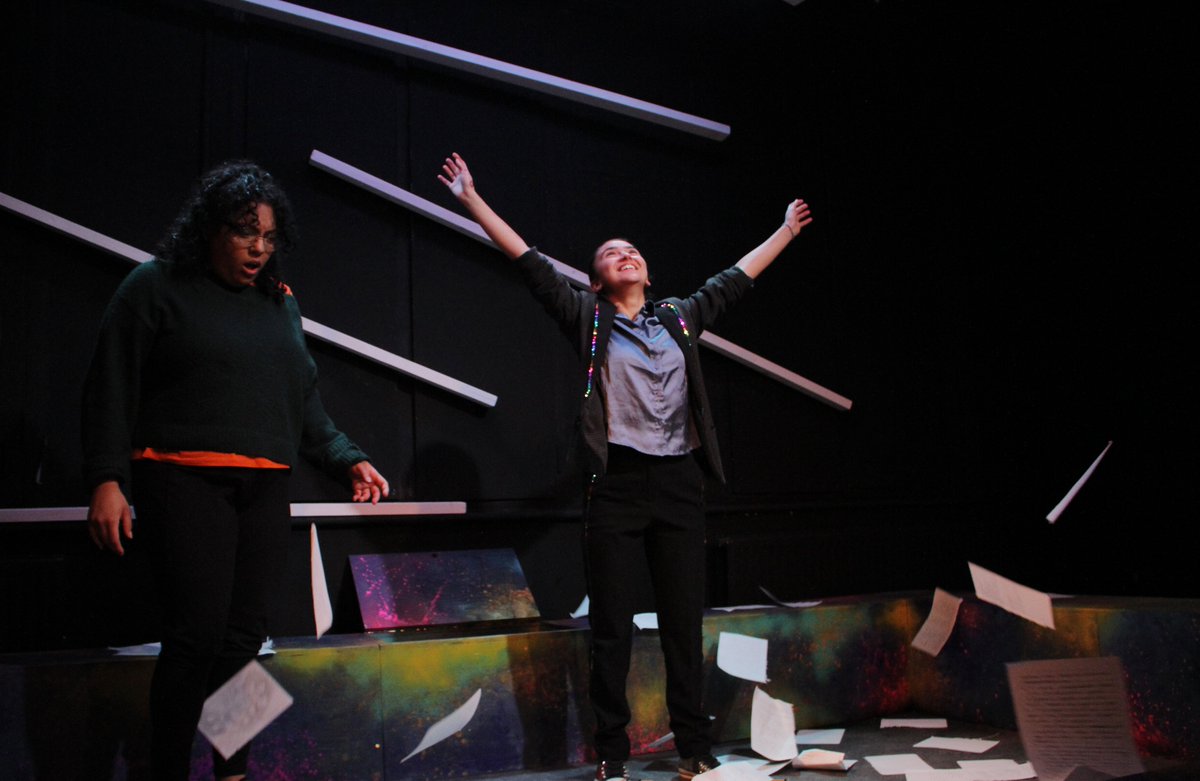 LightTrailShow's tweet photo. Very excited for our Sold-Out Press Night tonight @TheHopeTheatre. We're very proud of what we have created with this show, and can't wait to share it with you. 

📸 @effiefrench15 https://t.co/UdOhSDrDW0