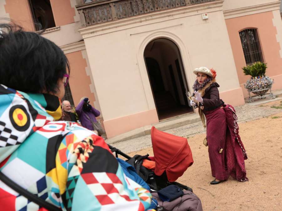 🎭Visita teatralitzada | Els pous de Montcada

📍Casa de les Aigües
🗓️Dissabte, 12 de novembre

👉Cost: 3 euros
⚠️Reserva prèvia obligatòria.
📞 Tlf: 935 651 122
📲Whats: 610 144 499
📤E-mail: museumunicipal@montcada.org
🦜Tw: <a href="/museumontcada/">MUSEU MONTCADA. Ass. Amics</a>
📸Insta: @museumunicipalmontcada