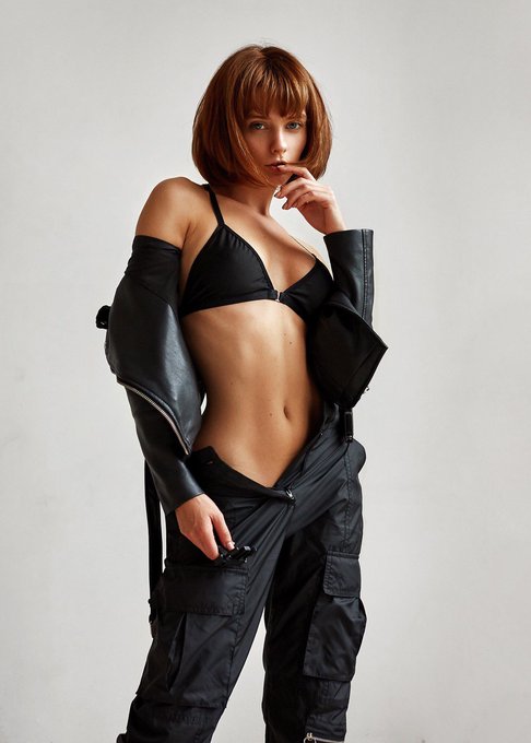 It seems to be the perfect background screensaver for your phone🤭☺️ https://t.co/gCazwrWNyA<a href="/tag/model"class="tags"><span>#model</span></a><a href="/tag/beauty"class="tags"><span>#beauty</span></a><a href="/tag/championsleague"class="tags"><span>#championsleague</span></a><a href="/tag/rt4rt"class="tags"><span>#rt4rt</span></a><a href="/tag/crypto"class="tags"><span>#crypto</span></a>