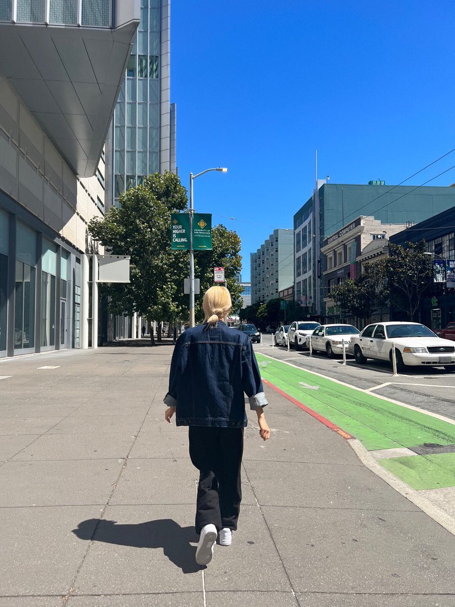 picsofynsangah's tweet photo. [📸] 221110 Sangah Universe (FNS) Update 

“Walk confidently wherever you are~~”

#상아 #SANGAH #LIGHTSUM https://t.co/PTZeXWUPnA