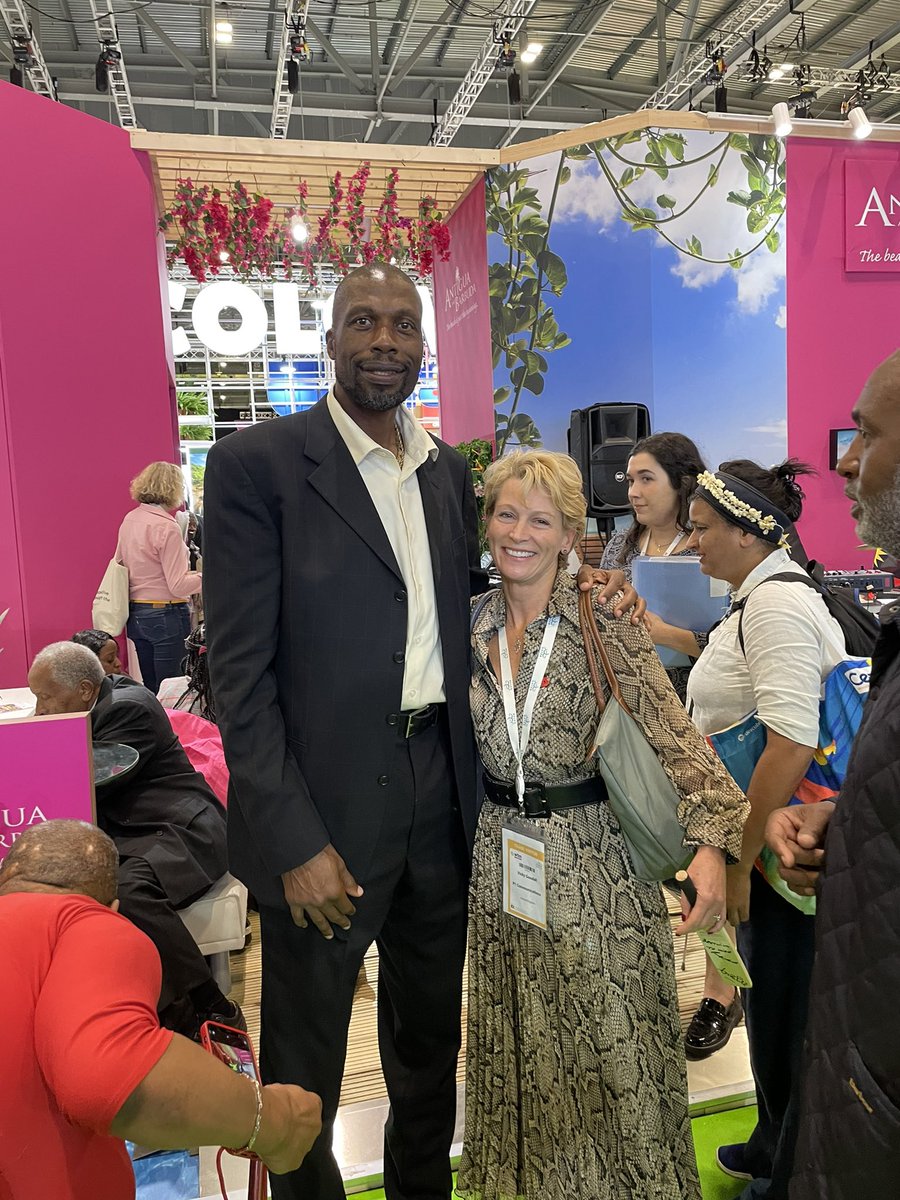 VickyGoodall7's tweet photo. Great couple of days at WTM and very happy to meet the cricketing legend Curtly Ambrose and to see travel industry legends @mary_novakovich @howard_tcg @robinmckelvie https://t.co/4u9C8Fo342