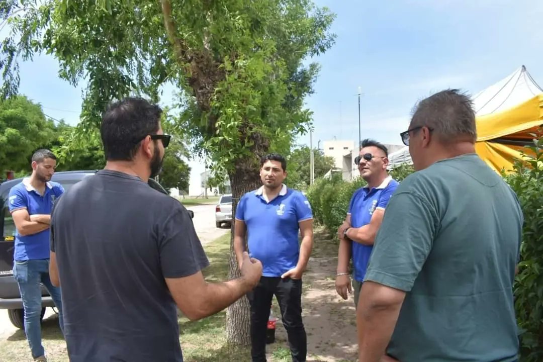 JApdfa's tweet photo. #Moctezuma 📌

Acompañamos a nuestra organización hermana de #Atilra en el acampe de los trabajadores de #LacteosVidal 💪🏻🔥

#UnidadDeLosTrabajadores 
#AdrianSilvaConduccion
@apdfanacional @ApdfaAdrian @BeaIvArguello @heberjrios @_mauriciosalas https://t.co/cv4RWkGVEX