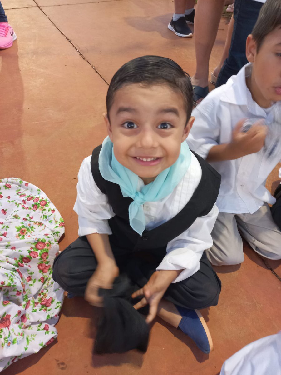 YolandaRoa3's tweet photo. #DiaDeLaTradicion https://t.co/wD7gFcVfvj