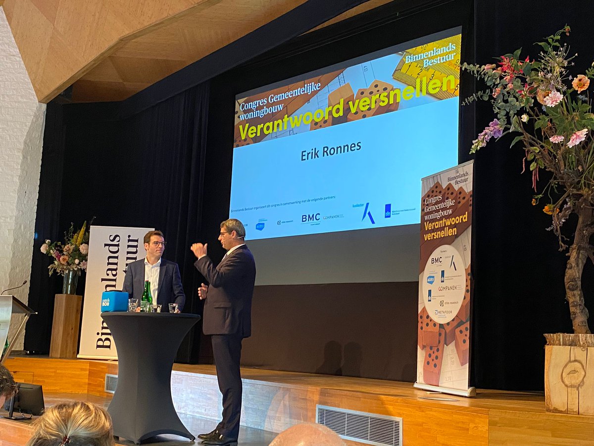 De meest urgente opgave - voldoende betaalbare woningen. En rap een beetje! Maar hoe kunnen gemeenten de bouw van huizen versnellen? Vandaag gesproken tijdens congres van Binnenlands Bestuur <a href="/BBnieuws/">Binnenlands Bestuur</a>